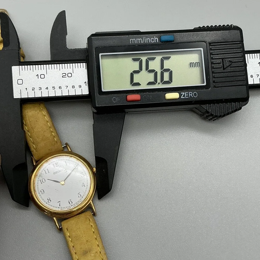 Vintage Seiko 1N00-0D58 Womens Watch 26mm White Dial Yellow Leather New Battery